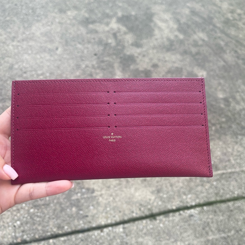 NEW never used Louis Vuitton card holder wallet